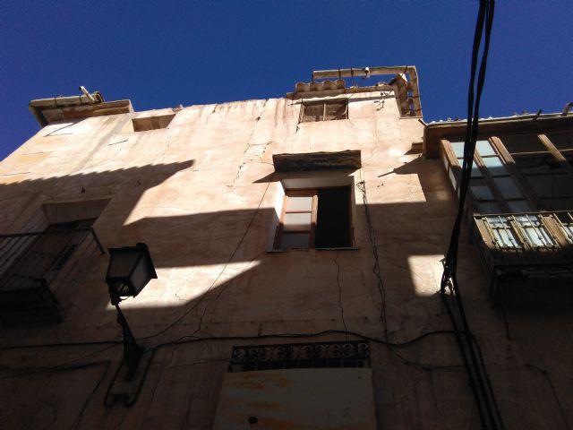El PSOE pide que se adopten con urgencia medidas de seguridad ante el peligro de desprendimientos en la Casa de Los Guevara - 3, Foto 3