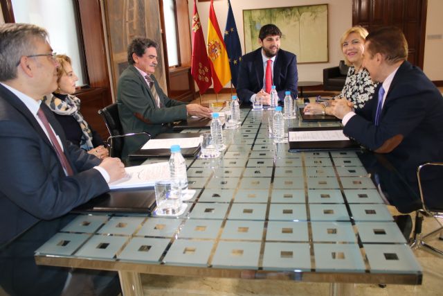 El jefe del Ejecutivo regional recibe al presidente autonómico de Cruz Roja - 1, Foto 1