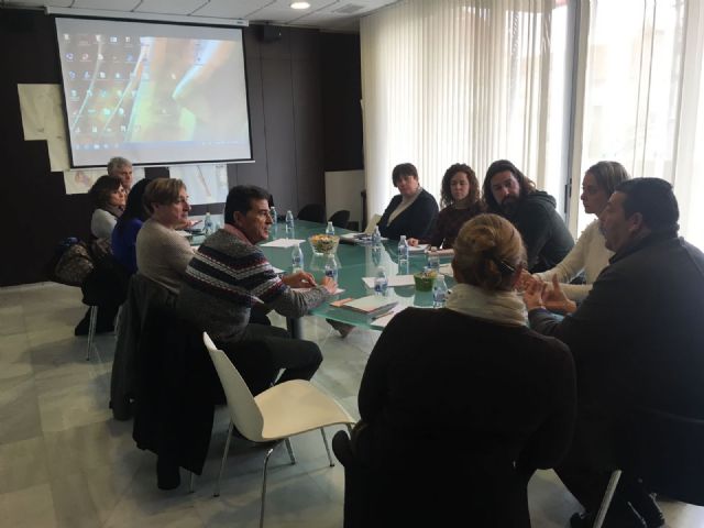 La concejalía de Educación presenta varios proyectos a los colegios para desarrollar con la comunidad educativa - 3, Foto 3