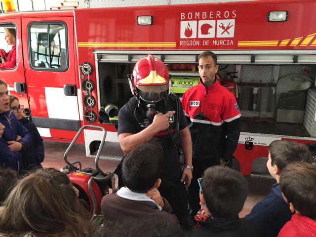 Finaliza con clases prácticas para los escolares la Semana de la Prevención de Incendios de Jumilla - 3, Foto 3