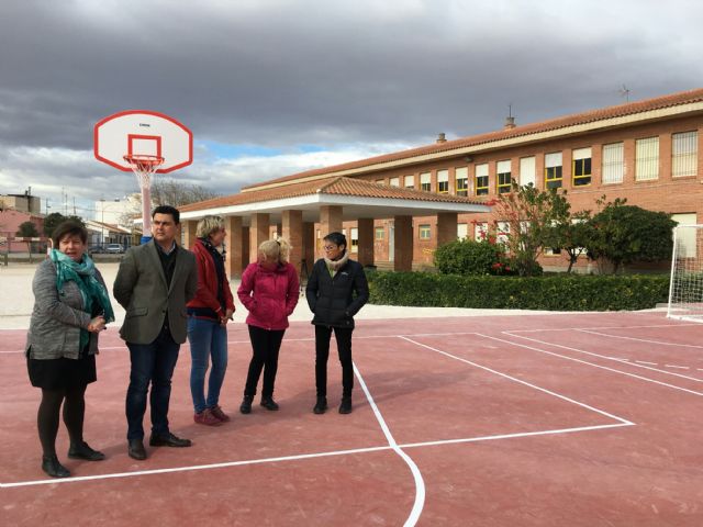 El Ayuntamiento renueva las instalaciones deportivas del CEIP Servero  Ochoa - 1, Foto 1