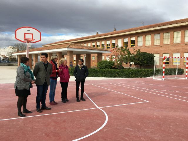 El Ayuntamiento renueva las instalaciones deportivas del CEIP Servero  Ochoa - 2, Foto 2