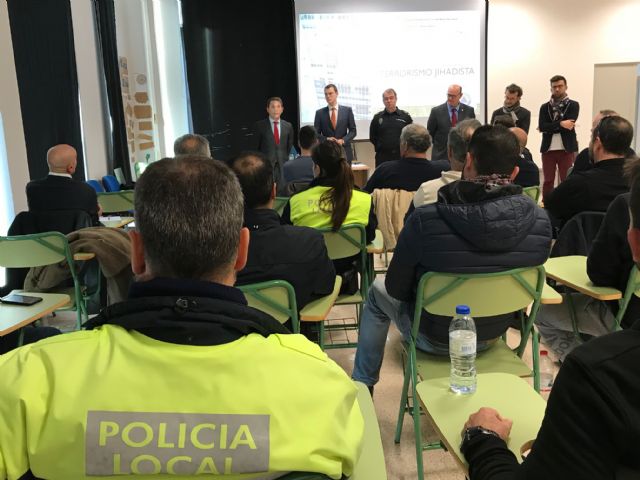 75 policías participan en la Jornada Técnico formativa Terrorismo Yihadista, amenaza en entornos urbanos en el Centro de Seguridad Ciudadana de Torre-Pacheco - 3, Foto 3
