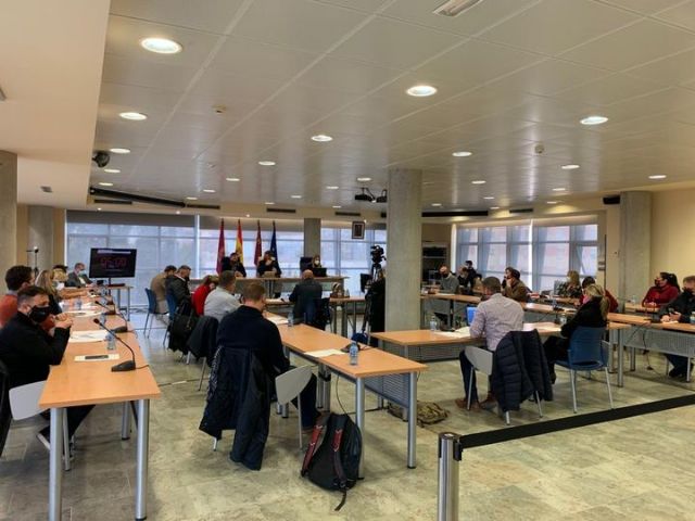 El Ayuntamiento informa de que hasta el 1 de febrero los comerciantes y hosteleros afectados por la crisis sanitaria podrán solicitar la bonificación del 75 por ciento en el IBI - 1, Foto 1