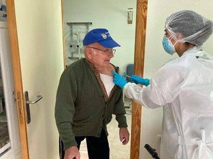 La segunda dosis de la vacuna llega a la Residencia de personas mayores de Fuente Álamo - 1, Foto 1