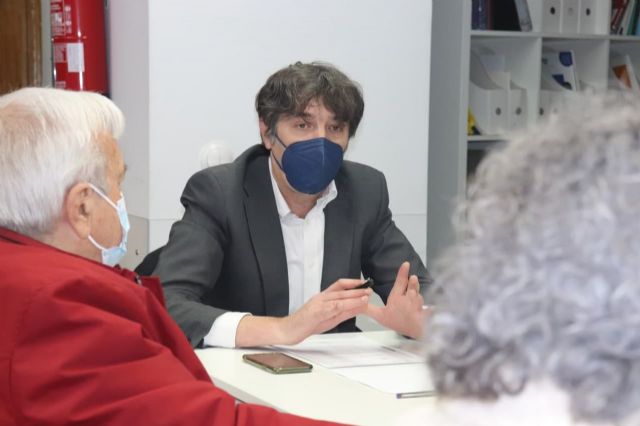 Podemos registra una batería de medidas dirigidas a garantizar el acceso de las personas mayores a los servicios bancarios - 1, Foto 1