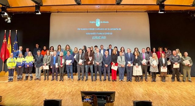 La Comunidad reconoce la labor de los profesionales implicados en el proceso de vacunas contra la Covid-19 - 1, Foto 1