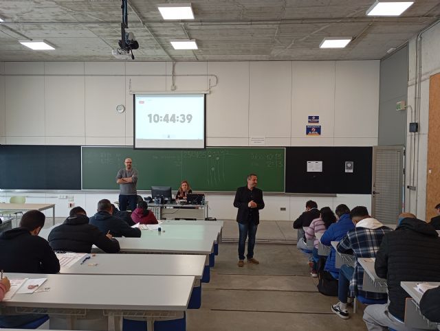 Más de medio millar de inscritos para obtener el Certificado de Aptitud Profesional en transporte por carretera en la primera convocatoria del año - 1, Foto 1