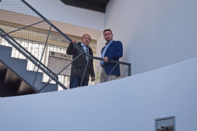 Una obra del escultor González Beltrán decorará el Ayuntamiento torreño - 5, Foto 5