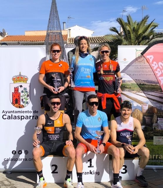 Rafael López y Eva Maza, ambos del Triatlón Archena Sipcam, ganadores del duatlón de Calasparra - 1, Foto 1