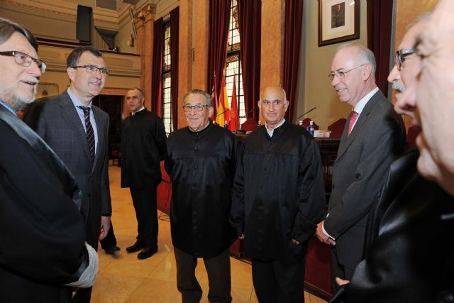 Tradición y honra huertana para dirimir los conflictos de riego en el Consejo de Hombres Buenos - 2, Foto 2