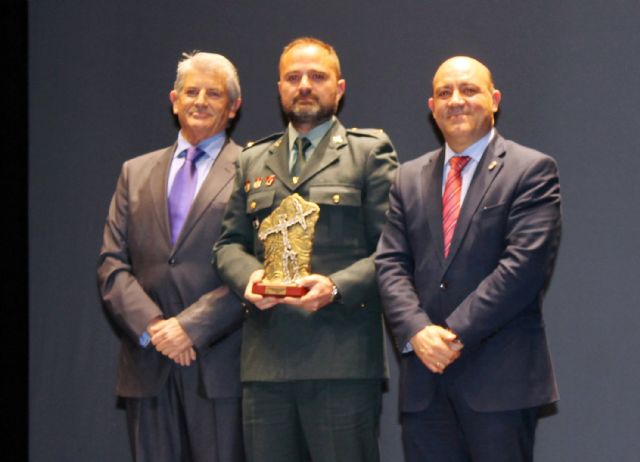 La Guardia Civil recibe el premio por la colaboración en la organización de eventos deportivos a lo largo de 2015 - 1, Foto 1