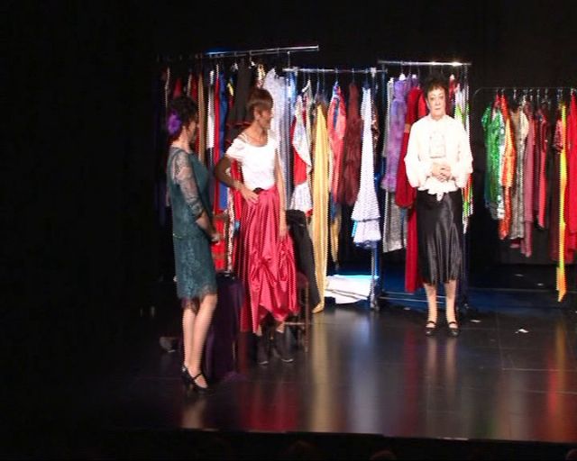 El XIII Certamen de Teatro Aficionado pone en escena hoy la obra Cómicas Atribuladas - 2, Foto 2