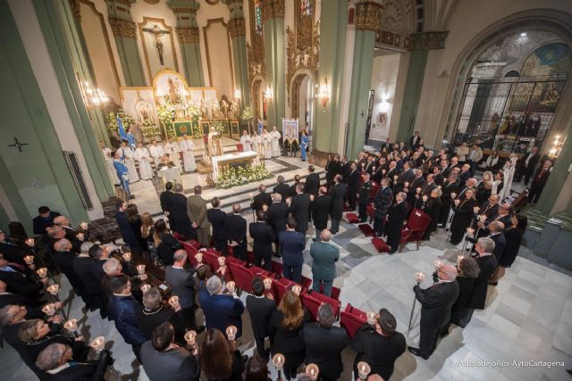 El Resurrexit congrego en Santa Maria de Gracia a cientos de cofrades - 1, Foto 1