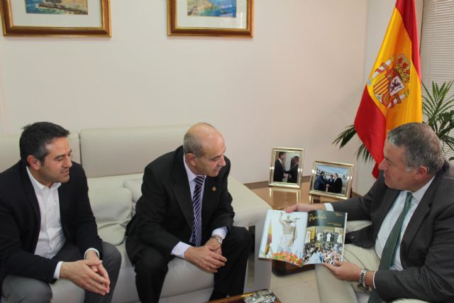 El delegado del Gobierno acompañará a la Cofradía del Resucitado al celebrar esta Semana Santa su veinticinco aniversario - 3, Foto 3