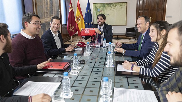 Los universitarios reclaman la equiparación de los precios de máster con los de grado - 1, Foto 1