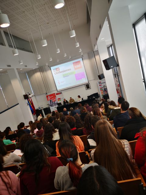 El proyecto ODSesiones UMU dedica una jornada a conocer los proyectos de lucha contra la pobreza en la Región - 1, Foto 1