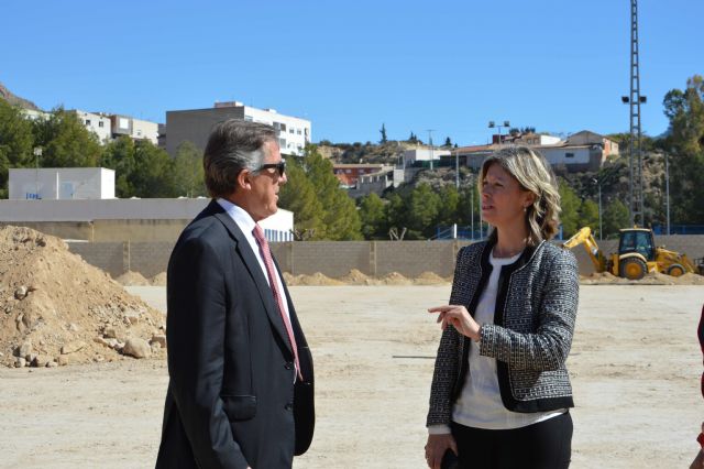El ayuntamiento llega a un acuerdo con la FFRM para la financiación de la instalación de césped artificial en el Campo de Fútbol Municipal - 2, Foto 2