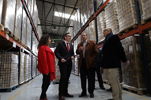 El Plan de Ayuda Alimentaria ha repartido 3,5 millones de kilos de alimentos en 2018 entre las personas más desfavorecidas de la Región - 1, Foto 1
