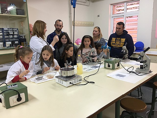 APRENDE PARA ENSEÑAR es el lema que escoge el IES Alcántara para reflejar la educación en la que cree - 1, Foto 1