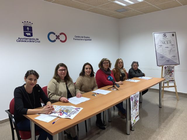 Arte, literatura y deporte para expresar el compromiso de la sociedad caravaqueña con la igualdad dentro de los actos del ´Día Internacional de la Mujer´ - 2, Foto 2