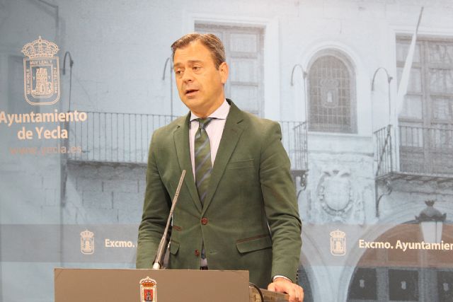 54 yeclanos se benefician de los programas de Empleo Publico Local - 1, Foto 1