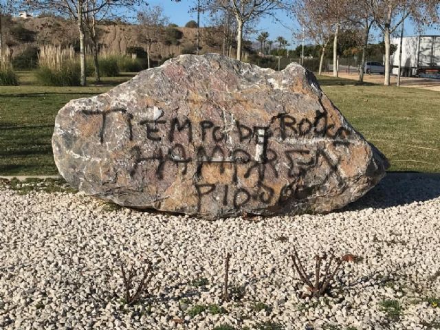 Nuevo acto vandálico contra el memorial a los aguileños deportados a los campos de concentración nazis - 1, Foto 1