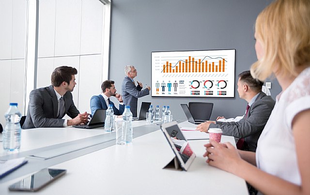 Panasonic & Wolfvision presentan la primera solución integrada de pantalla y presentación inalámbrica - 1, Foto 1