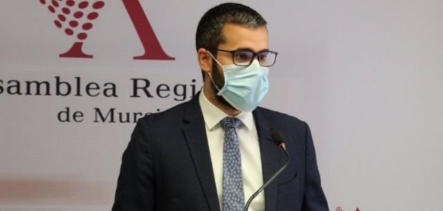 Francisco Lucas: El nuevo equipo de la Consejería de Salud pretende perpetuar todo el descontrol en la vacunación y mantener a salvo el cortijo del PP - 1, Foto 1