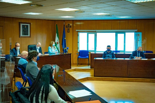 Dimoba realizará el mantenimiento y reparación de nueve Centros Educativos de Infantil y Primaria de Roquetas de Mar - 1, Foto 1