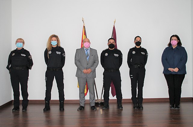 El alcalde preside la toma de posesión de tres nuevos agentes de la Policía Local - 1, Foto 1