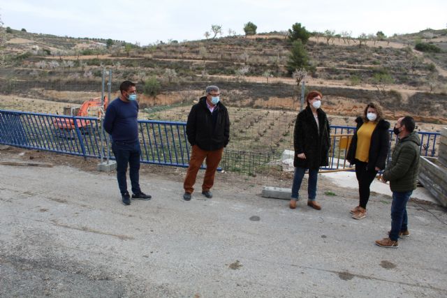 En marcha las obras de reconstrucción del muro de contención en la pedanía de La Zarza - 2, Foto 2