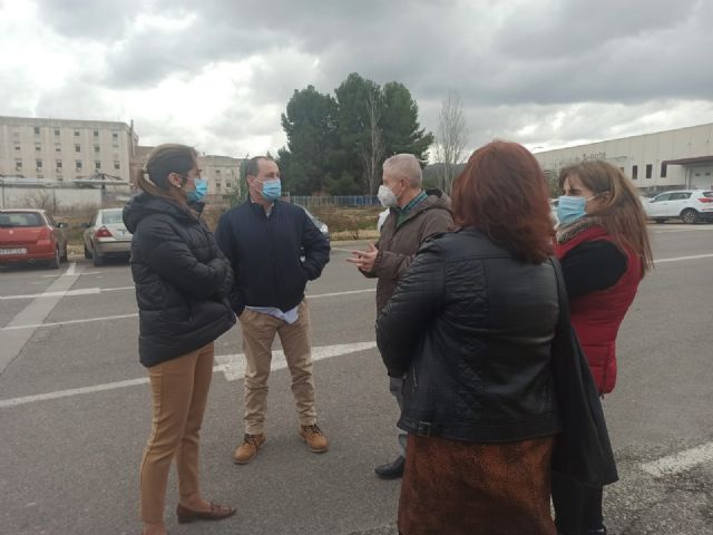 El Ayuntamiento mejora la línea 28 para ofrecer un mejor servicio a los estudiantes del instituto Sierra de Carrascoy - 1, Foto 1