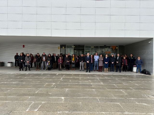 Minuto de silencio por las víctimas del incendio de Valencia - 1, Foto 1