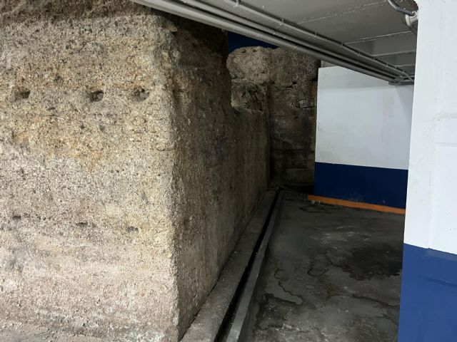 El PSOE pregunta al Gobierno local sobre la protección de la muralla de La Glorieta tras el incendio - 2, Foto 2