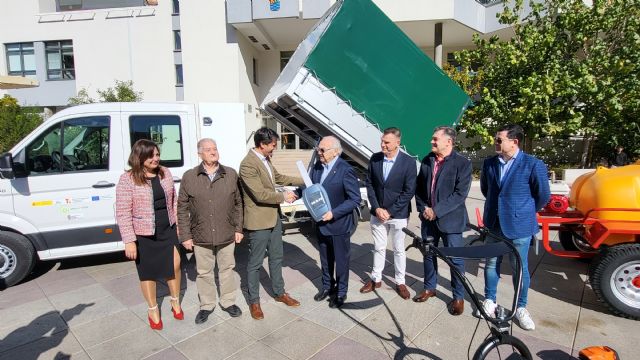 El Ayuntamiento adquiere un camión, maquinarias y herramientas forestales para los trabajos de renaturalización de los espacios naturales del proyecto Anillo Verde - 2, Foto 2