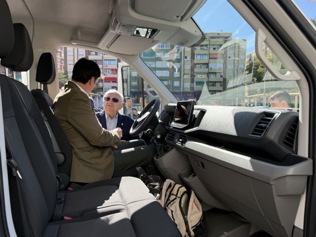 El Ayuntamiento adquiere un camión, maquinarias y herramientas forestales para los trabajos de renaturalización de los espacios naturales del proyecto Anillo Verde - 3, Foto 3