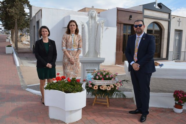 Los aguileños se vuelcan en la celebración del día de su Patrona, la Virgen de los Dolores - 5, Foto 5