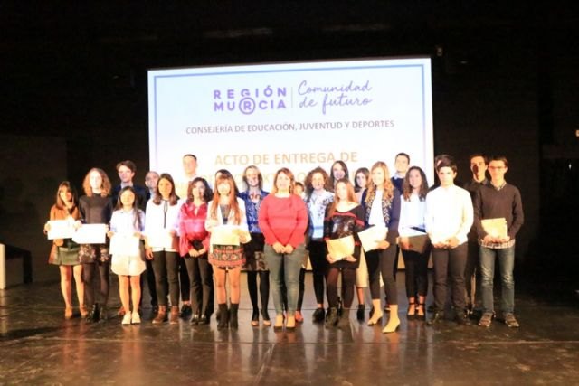 El alhameño Pablo Lpez recibe el Premio Extraordinario de Bachillerato, Foto 2