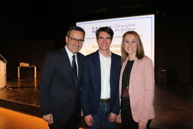 El alhameño Pablo Lpez recibe el Premio Extraordinario de Bachillerato, Foto 3
