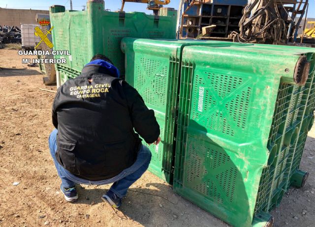 La Guardia Civil detiene a tres personas por la sustracción de más de 23 toneladas de material agrícola en Cartagena - 2, Foto 2