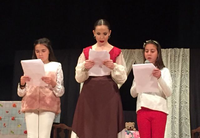 El 'Tejuba' estrena 'La zapatera prodigiosa' de García Lorca con lleno absoluto - 1, Foto 1