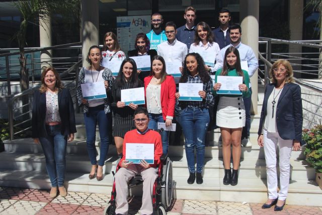 San Pedro del Pinatar premia a 14 alumnos excelentes en bachillerato y grados universitarios - 1, Foto 1