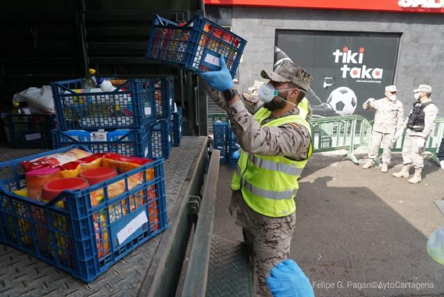 Más de 50 personas participan en el Operativo de Emergencia Social que ha repartido alimentos a más de 800 personas en un día - 1, Foto 1