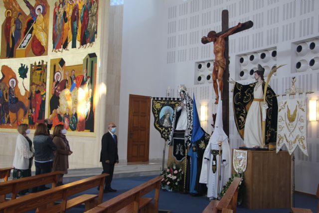 La Iglesia de la Santísima Trinidad acoge una exposición para conmemorar una Semana Santa diferente - 2, Foto 2
