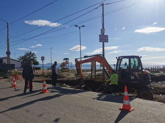 El Ayuntamiento ejecuta las tareas de limpieza de la playa del poblado de Puntas de Calnegre tras las lluvias torrenciales de este mes - 3, Foto 3