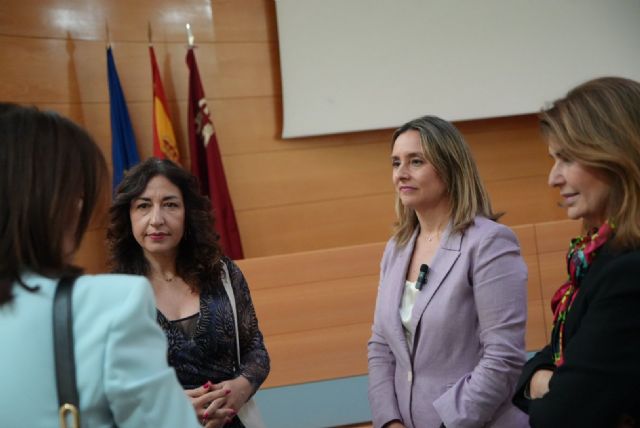 La Comunidad reúne a mujeres líderes de la Región para compartir los retos y oportunidades del emprendimiento femenino - 2, Foto 2