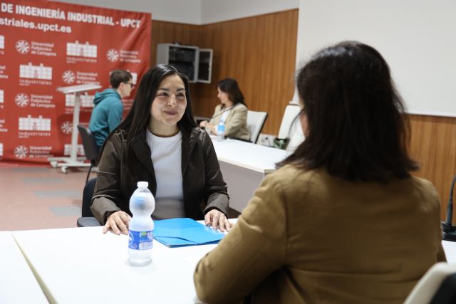 Empresas e instituciones remuneran el 68% de las prácticas de los estudiantes de la UPCT con una media de 505 euros - 1, Foto 1