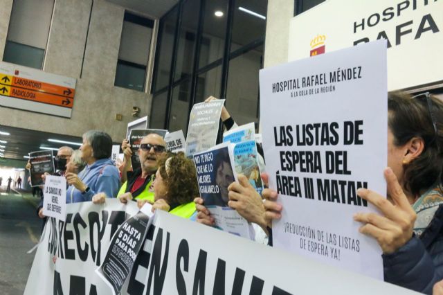 IU-Verdes sale a la ofensiva en defensa del personal sanitario y usuarios del Área III de Salud - 1, Foto 1