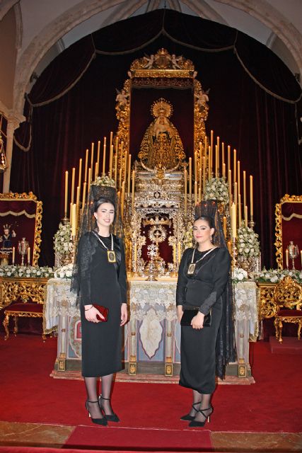 El arte efímero cofrade brilla en el altar de cultos de la Soledad en Alcalá del Río - 3, Foto 3